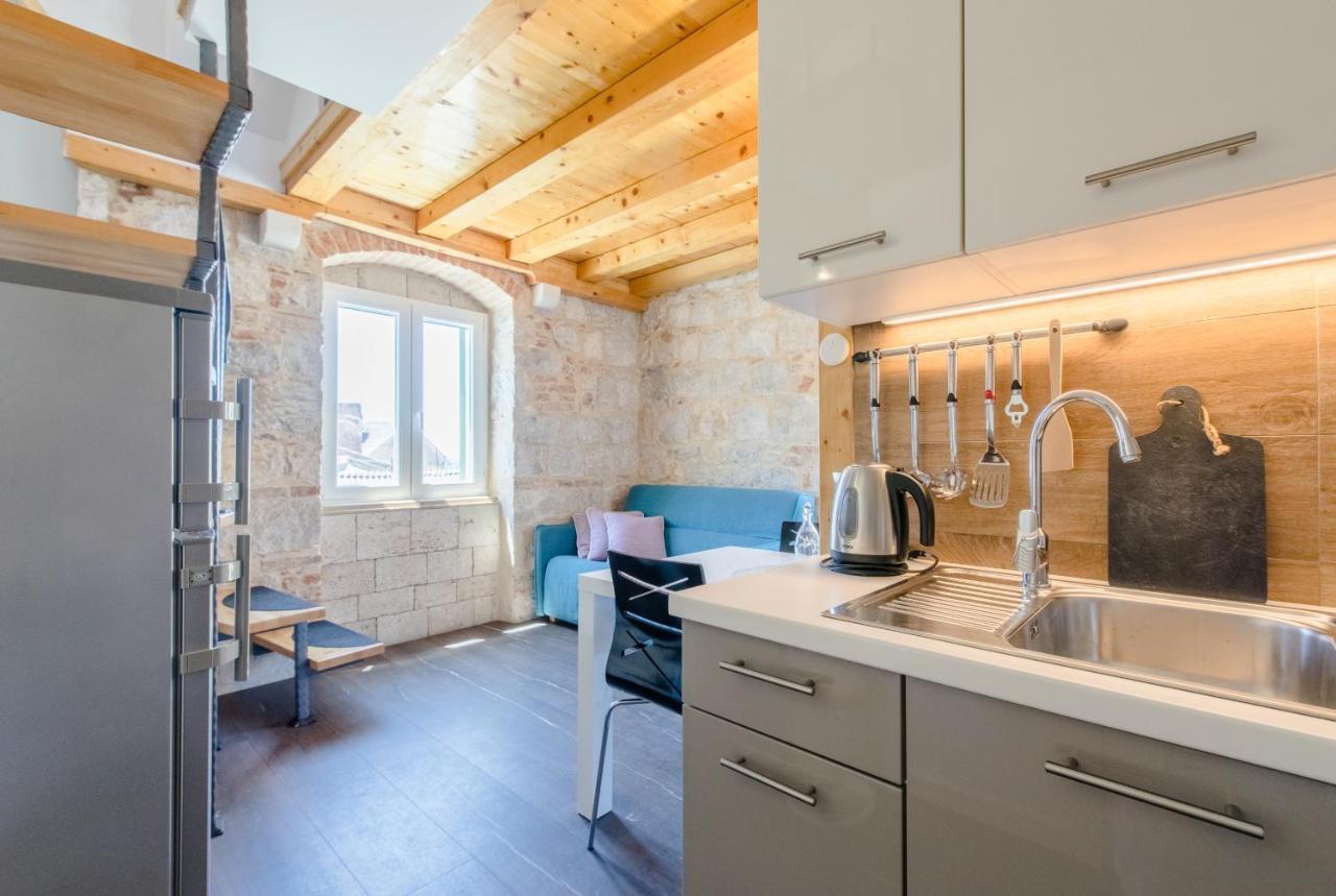 Jes Old Town Luxury Rooms Split Exterior photo