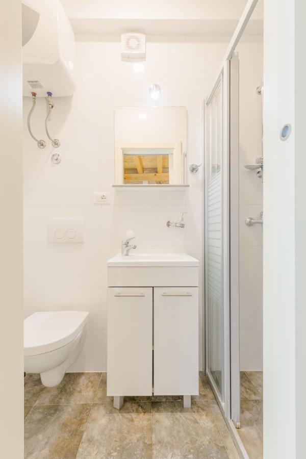 Jes Old Town Luxury Rooms Split Exterior photo